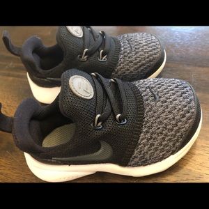 Toddler Nike Slip-on Shoes